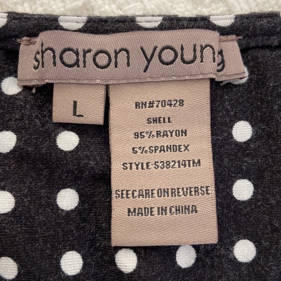 Soft & Flowing Geometric Tunic - Picture 7 of 7